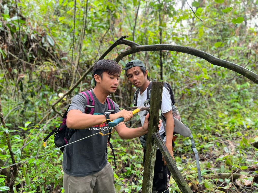 Seratu Aatai electric fence